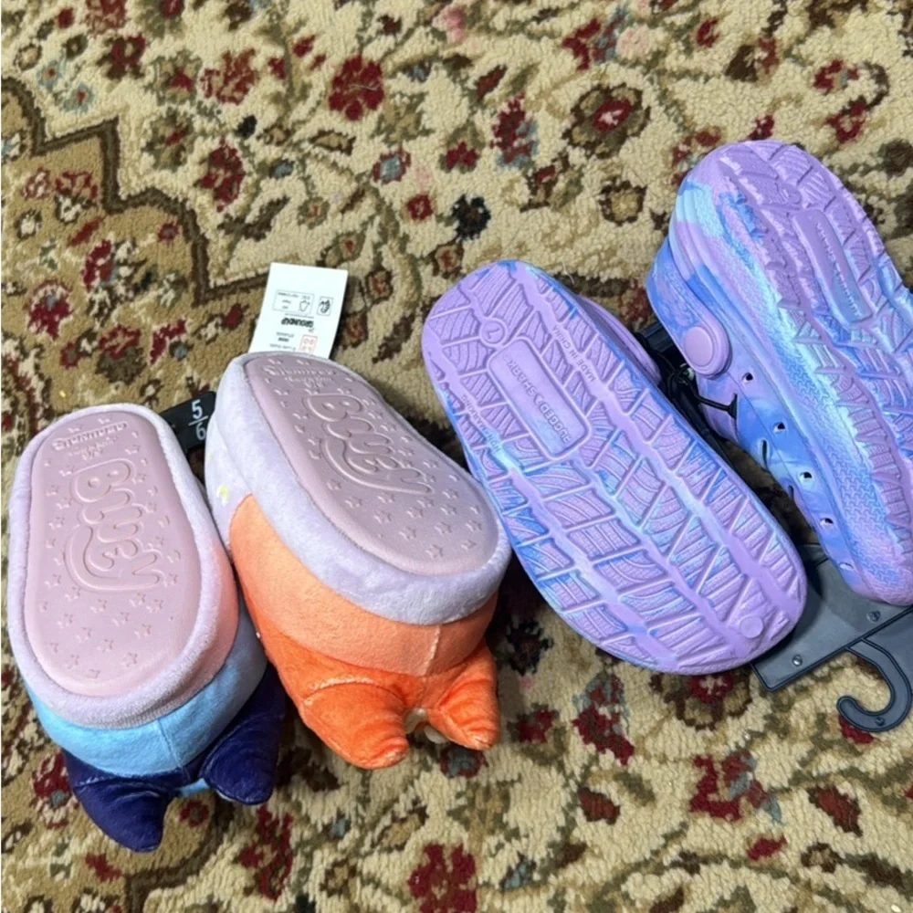 2 Kids' slippers- Bluey and Rugged Shark